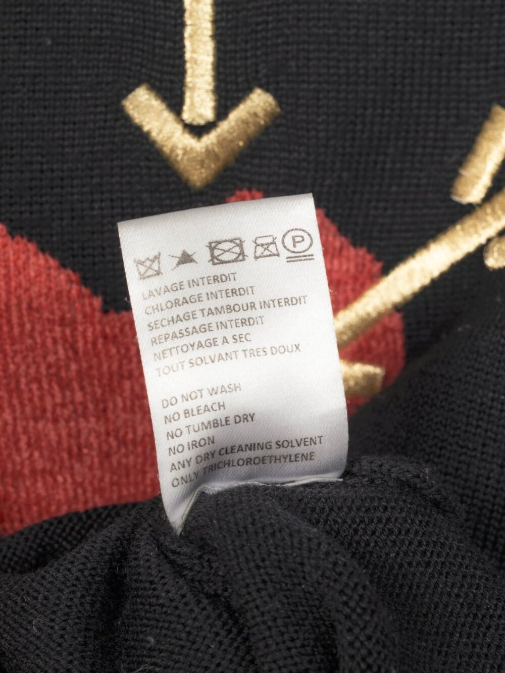 Carven AW14 Black Wool Embroidered Arrow Heart Sweater - Picture 9 of 9